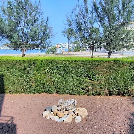 Apartamento Familiar Con Jardin Y Terraza Cerca De La Playa En - Es-170-55 Llança