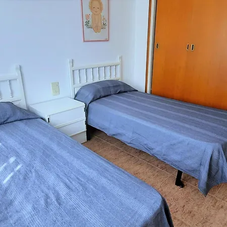 Familiar Con Jardin Y Terraza Cerca De La Playa En - Es-170-55 Llança